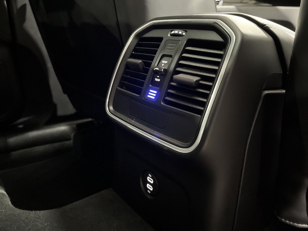 Used Porsche Macan 2021 for sale - 76660654: Photo 47