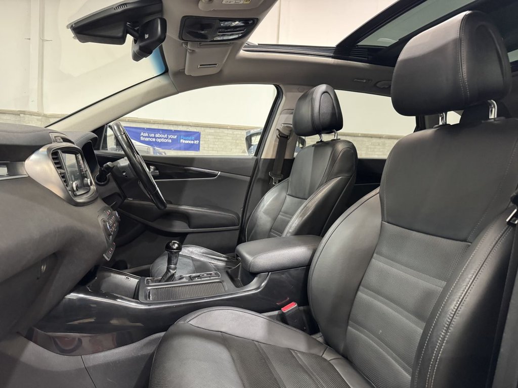 Used Kia Sorento 2015 for sale - 75998141: Photo 12