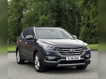 Used Hyundai Santa Fe 2016 for sale - 75693387: Photo