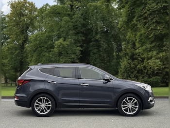 Used Hyundai Santa Fe 2016 for sale - 75693387: Photo