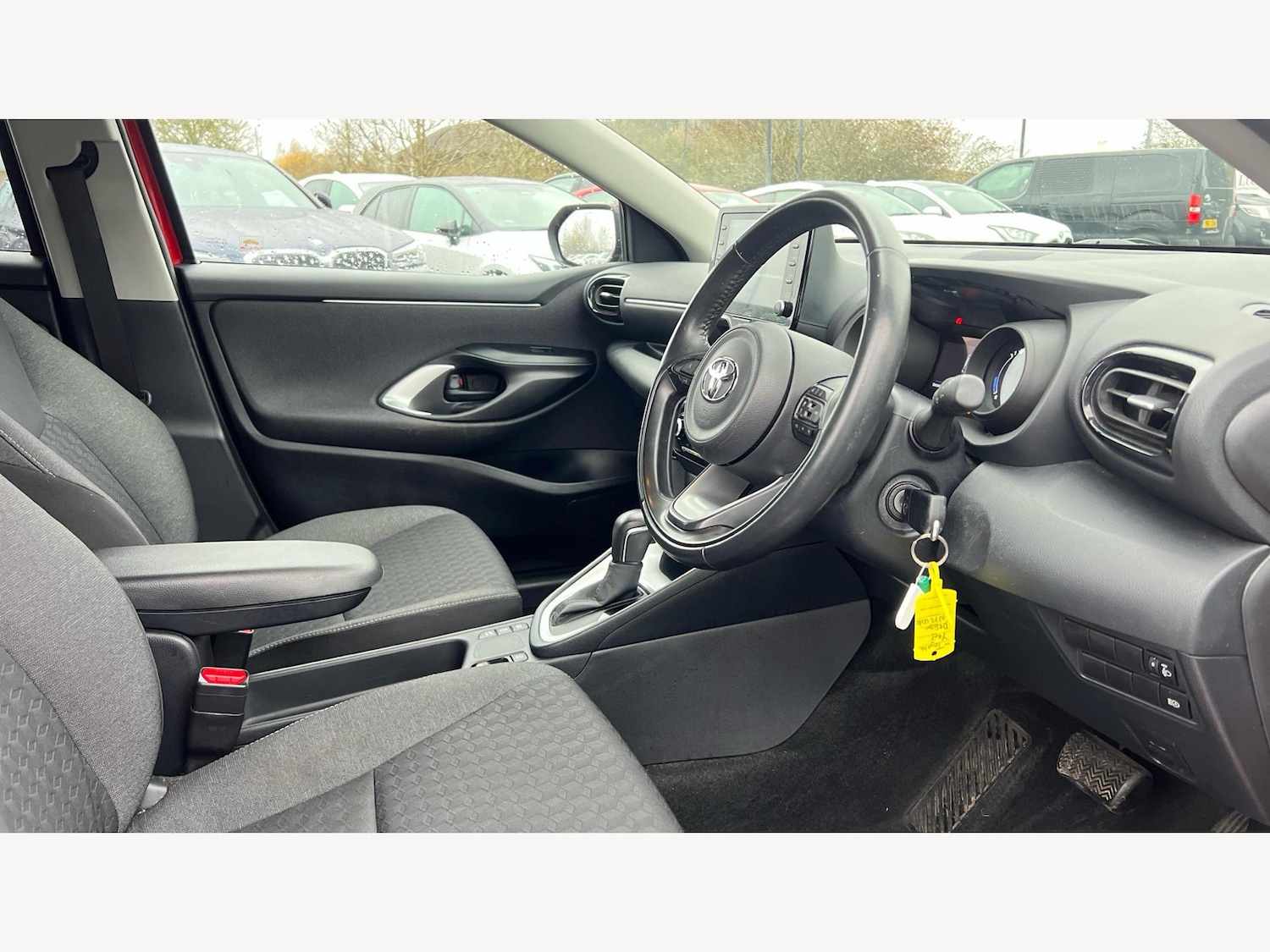 Used Toyota Yaris 2022 for sale - 76952787: Photo 13