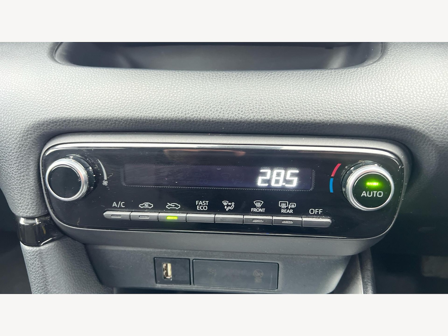 Used Toyota Yaris 2022 for sale - 76952787: Photo 29