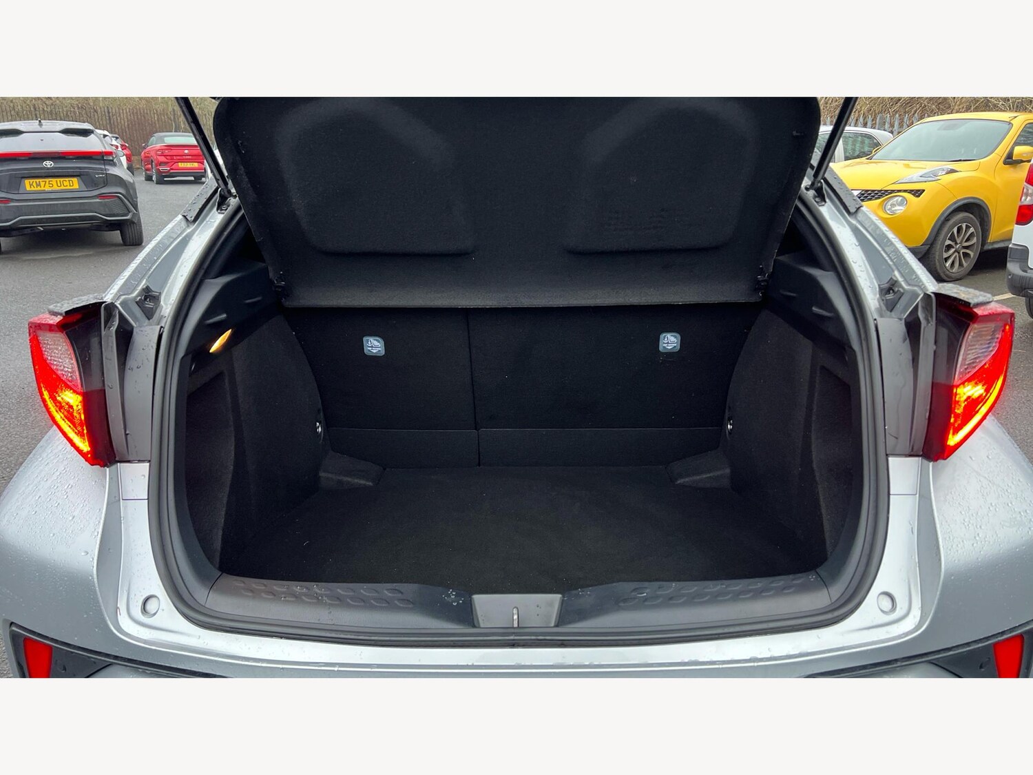 Used Toyota C-HR 2022 for sale - 77456247: Photo 16