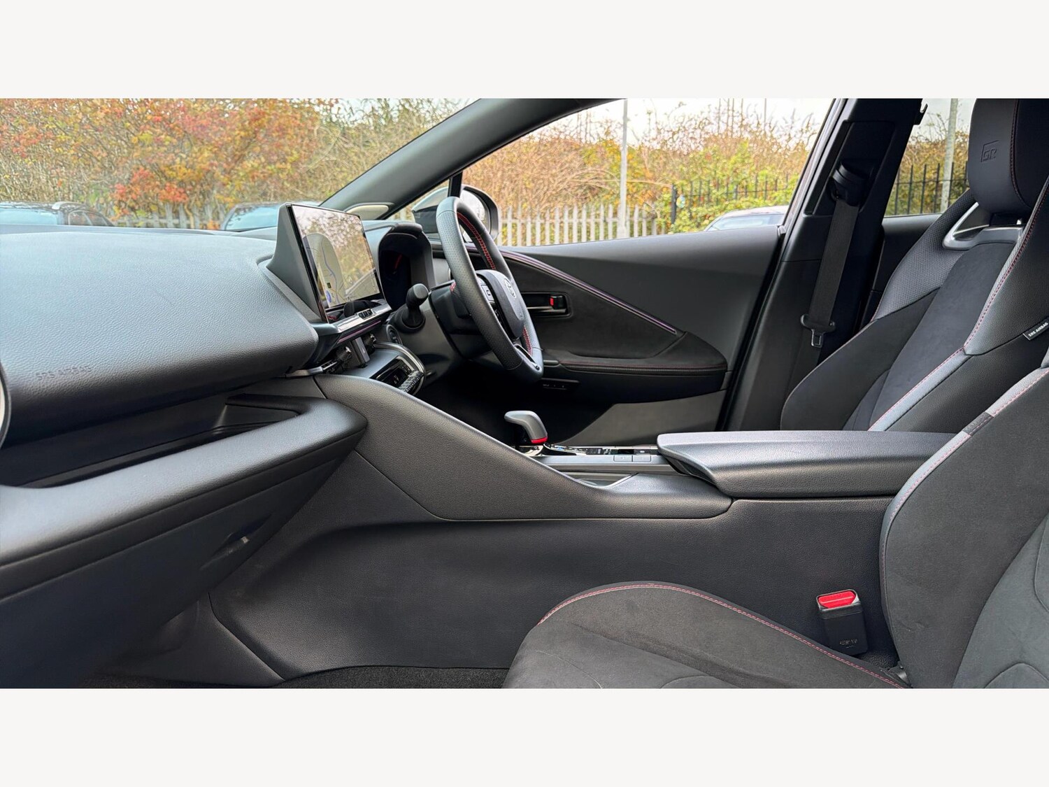 Used Toyota C-HR 2024 for sale - 76499366: Photo 12