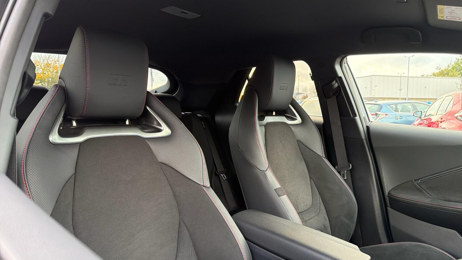 Used Toyota C-HR 2024 for sale - 76499366: Photo 37