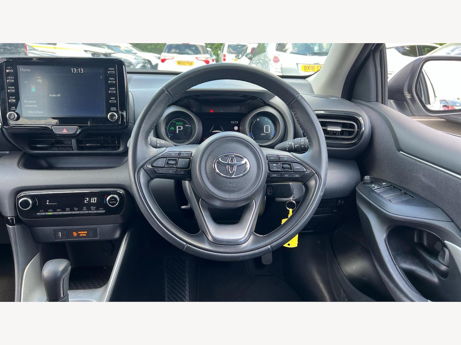 Used Toyota Yaris 2023 for sale - 77330917: Photo 8