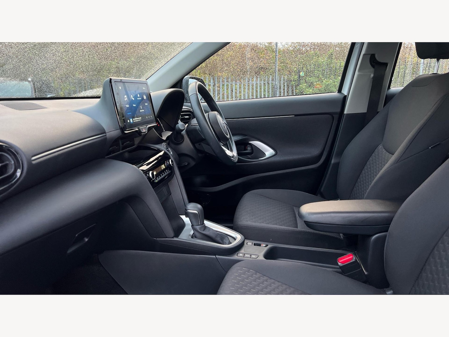 Used Toyota Yaris Cross 2024 for sale - 76377939: Photo 12