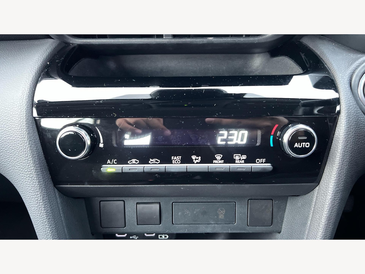 Used Toyota Yaris Cross 2024 for sale - 76377939: Photo 27