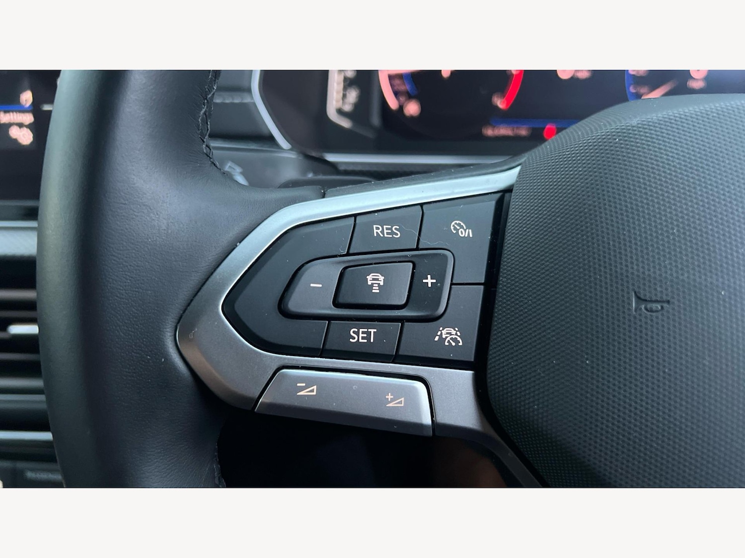 Used Volkswagen T-Cross 2024 for sale - 76446666: Photo 26