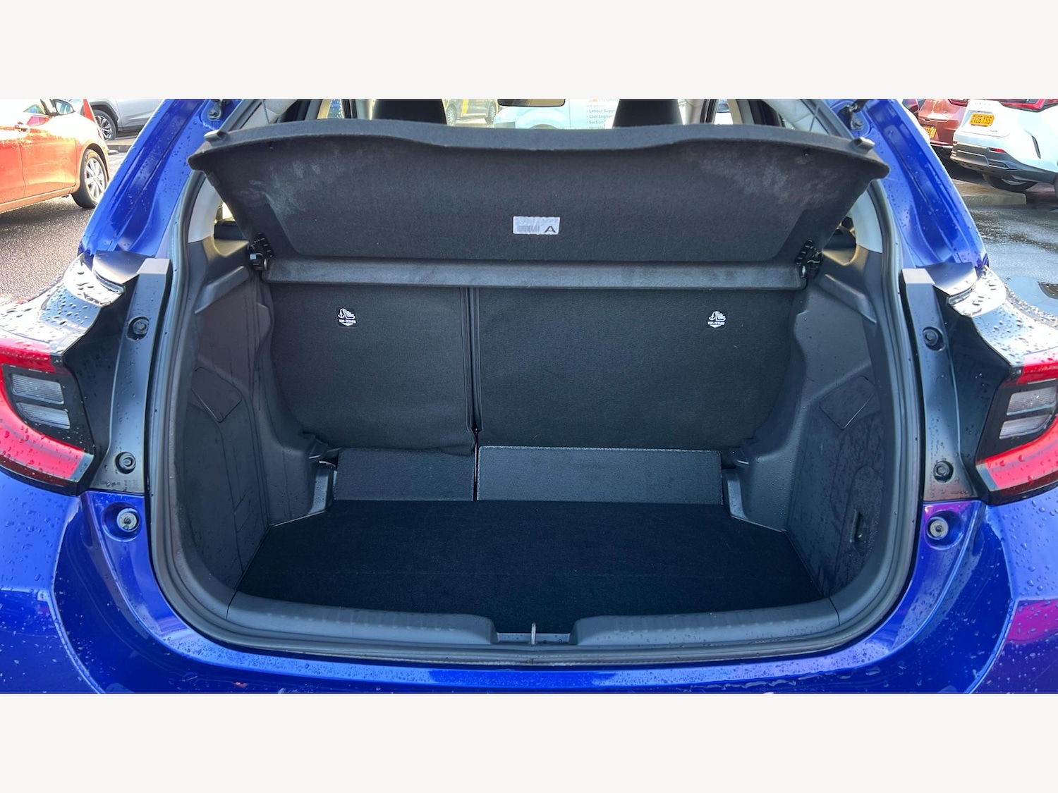 Used Toyota Yaris for sale - 77537688: Photo 16