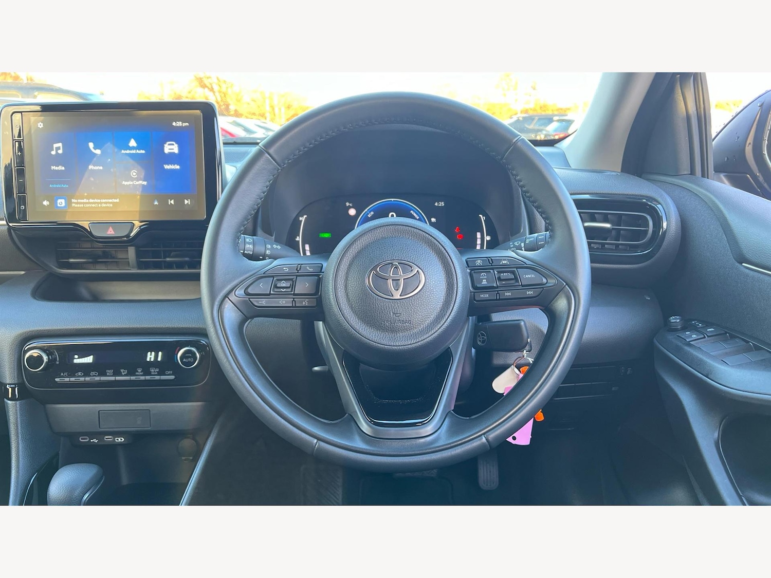 Used Toyota Yaris for sale - 77537688: Photo 8