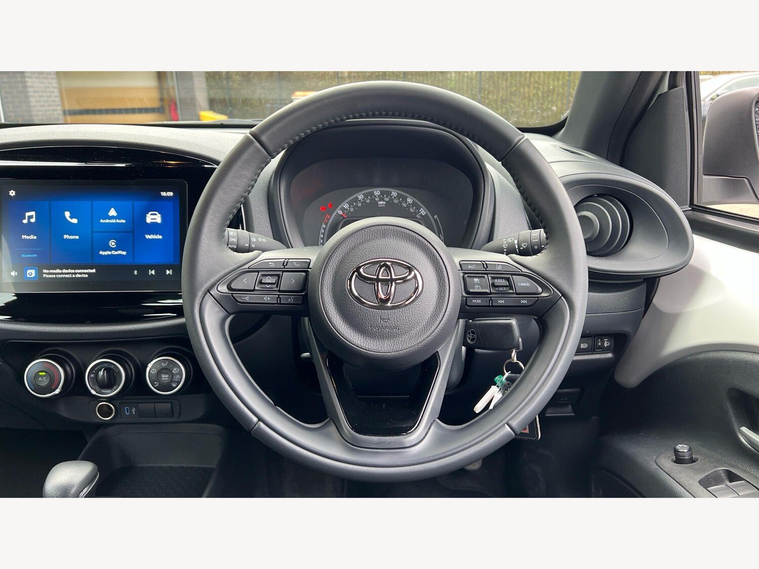 Used Toyota Aygo X 2025 for sale - 77939304: Photo 8