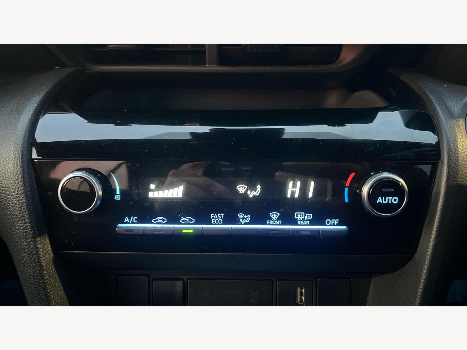 Used Toyota Yaris Cross 2023 for sale - 76912646: Photo 29