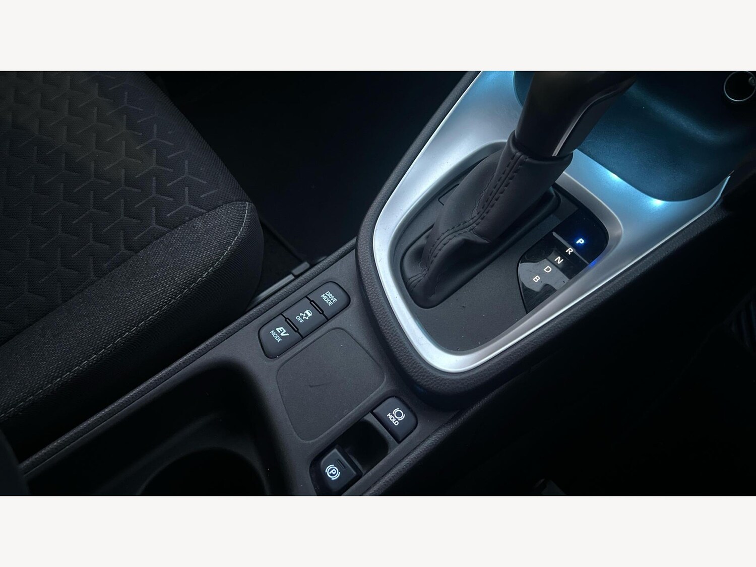 Used Toyota Yaris Cross 2023 for sale - 76912646: Photo 30