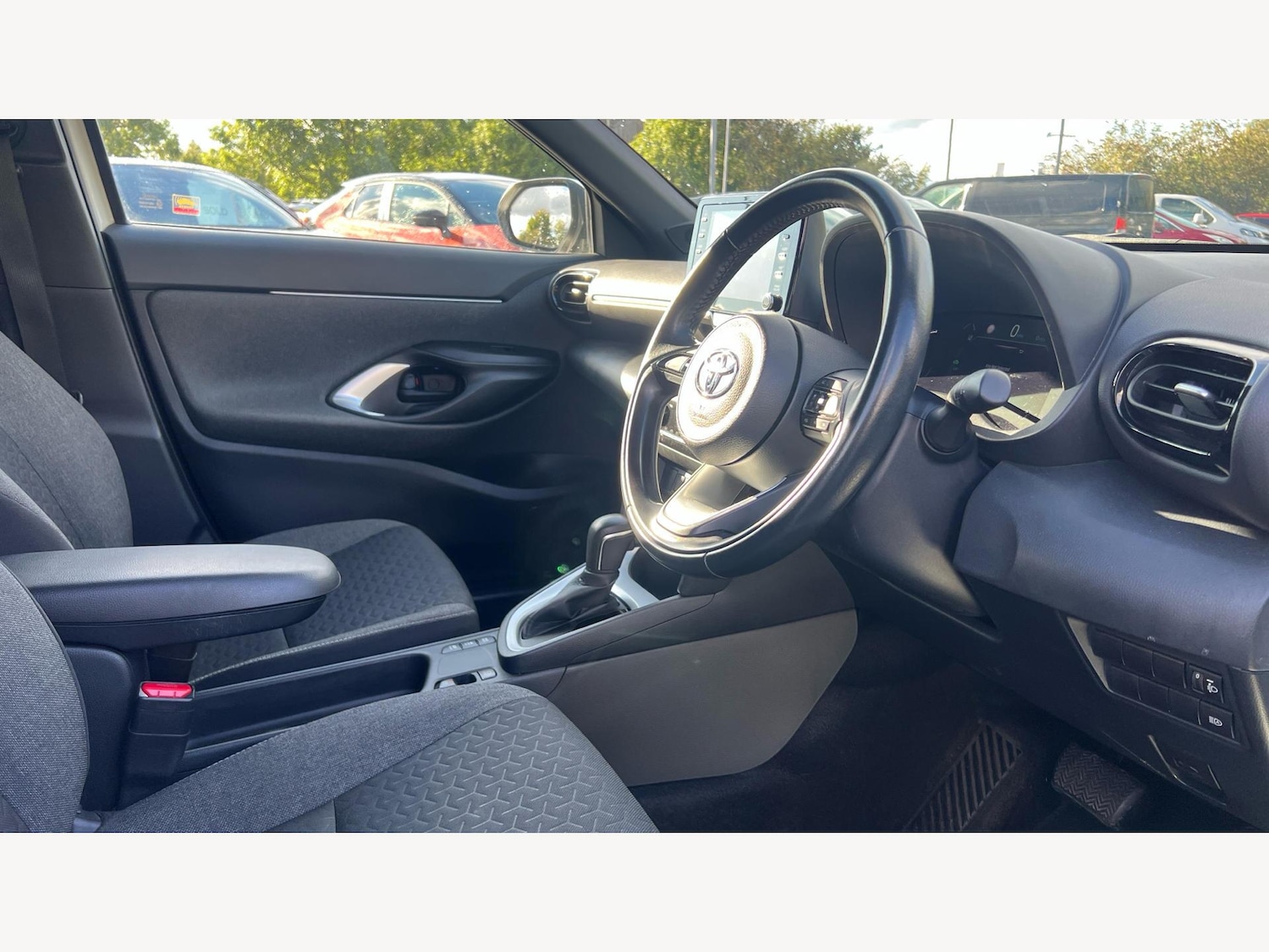 Used Toyota Yaris Cross 2021 for sale - 76270283: Photo 13