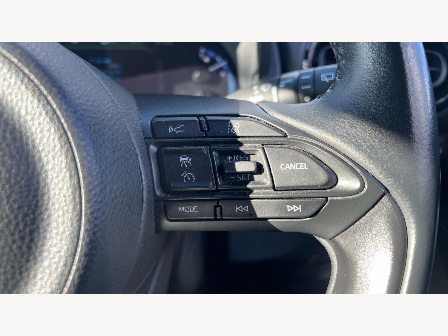 Used Toyota Yaris Cross 2021 for sale - 76270283: Photo 31