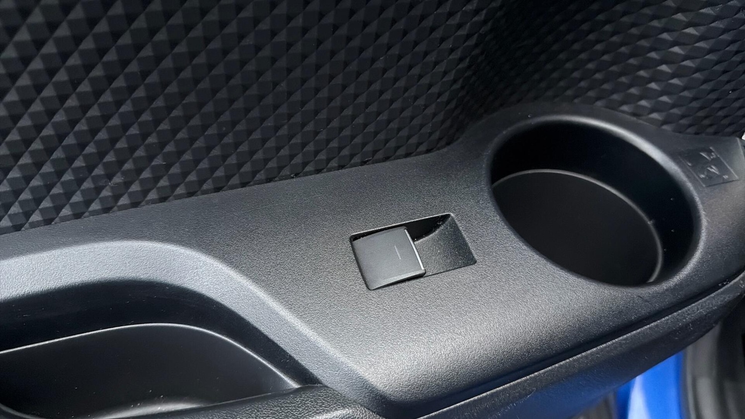 Used Toyota C-HR 2020 for sale - 77163485: Photo 34