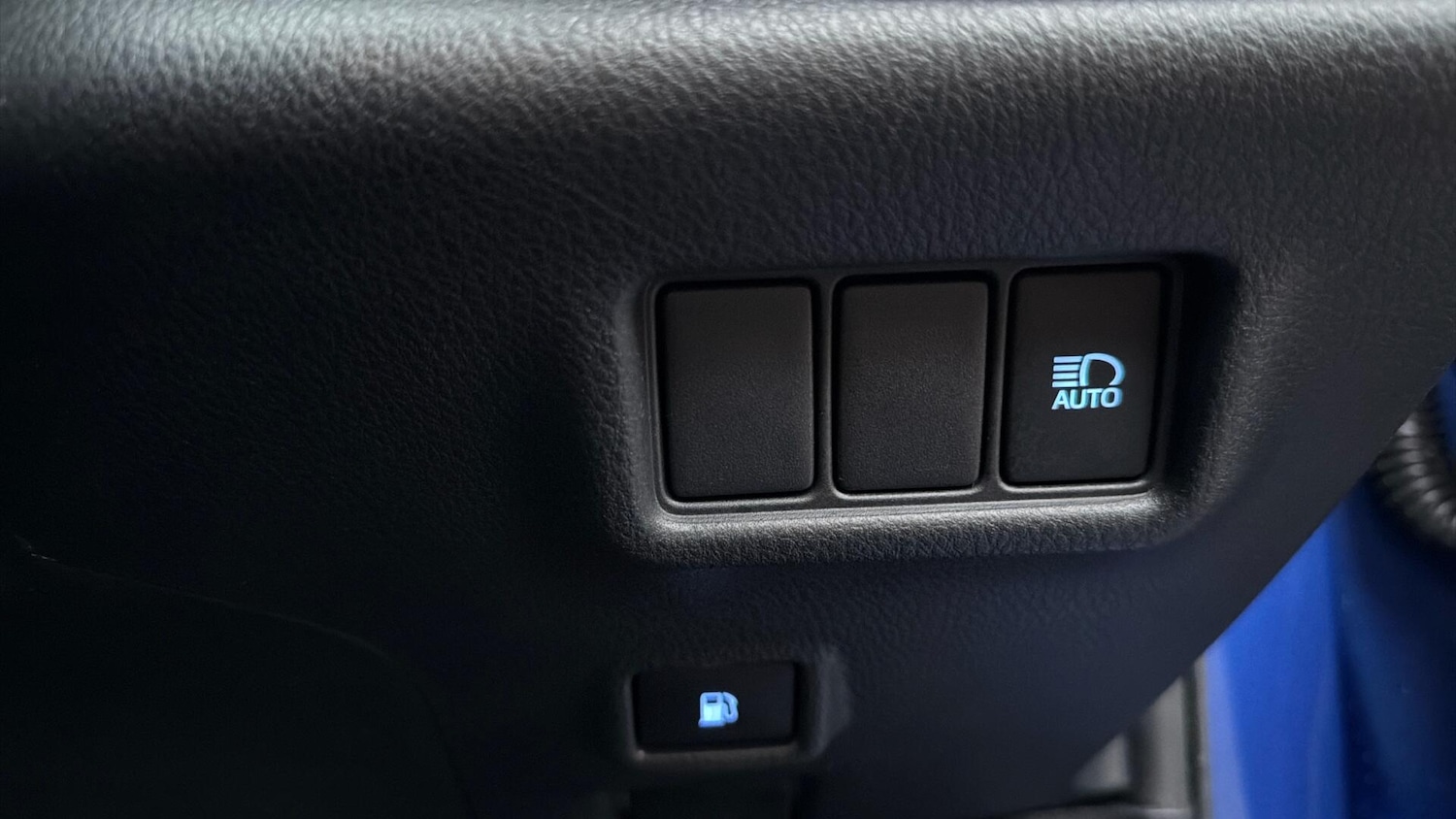 Used Toyota C-HR 2020 for sale - 77163485: Photo 37