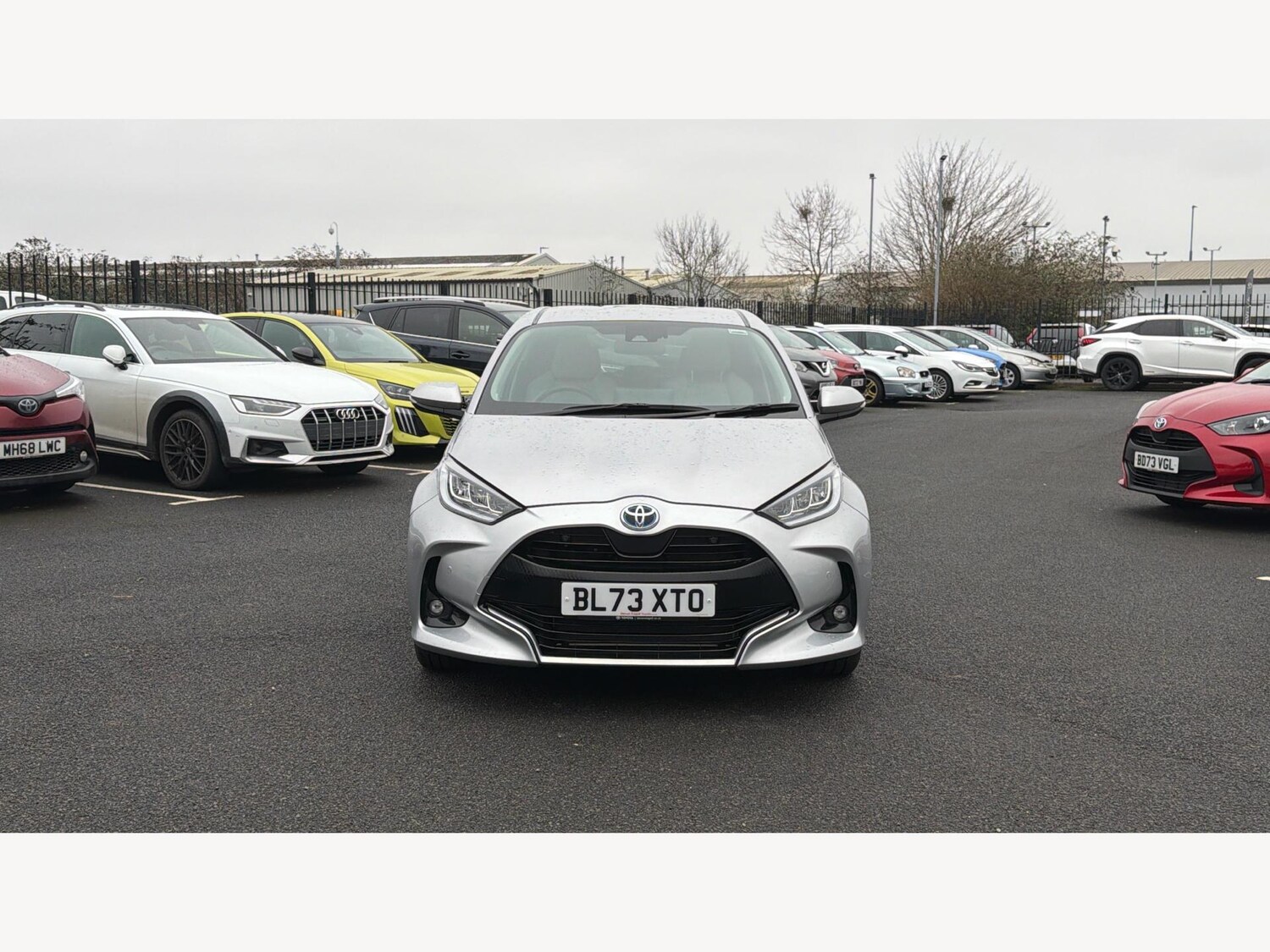Used Toyota Yaris 2023 for sale - 77017142: Photo 17