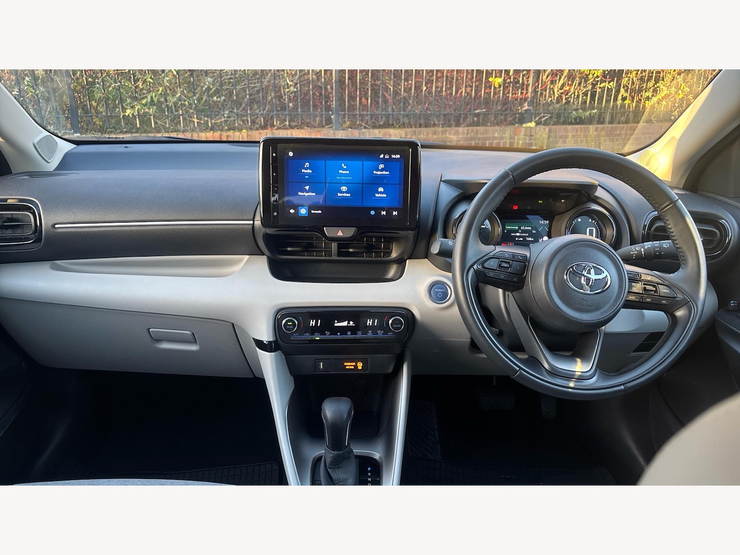 Used Toyota Yaris 2023 for sale - 77017142: Photo 7