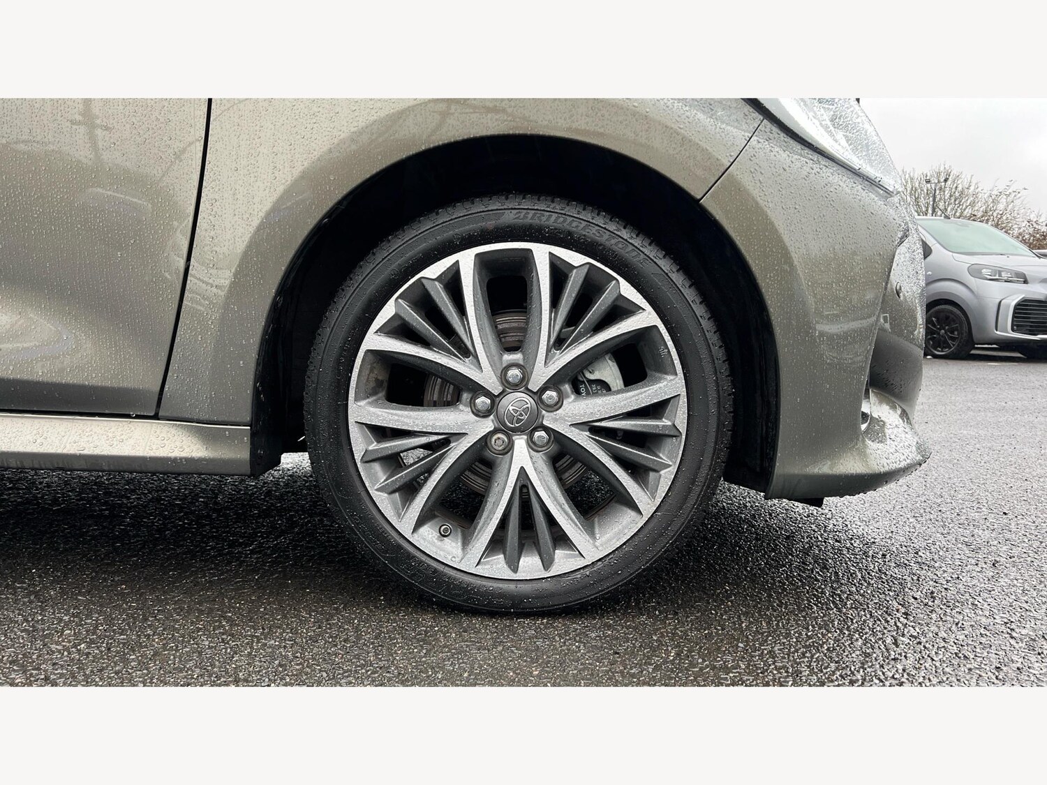 Used Toyota Yaris for sale - 77290658: Photo 27