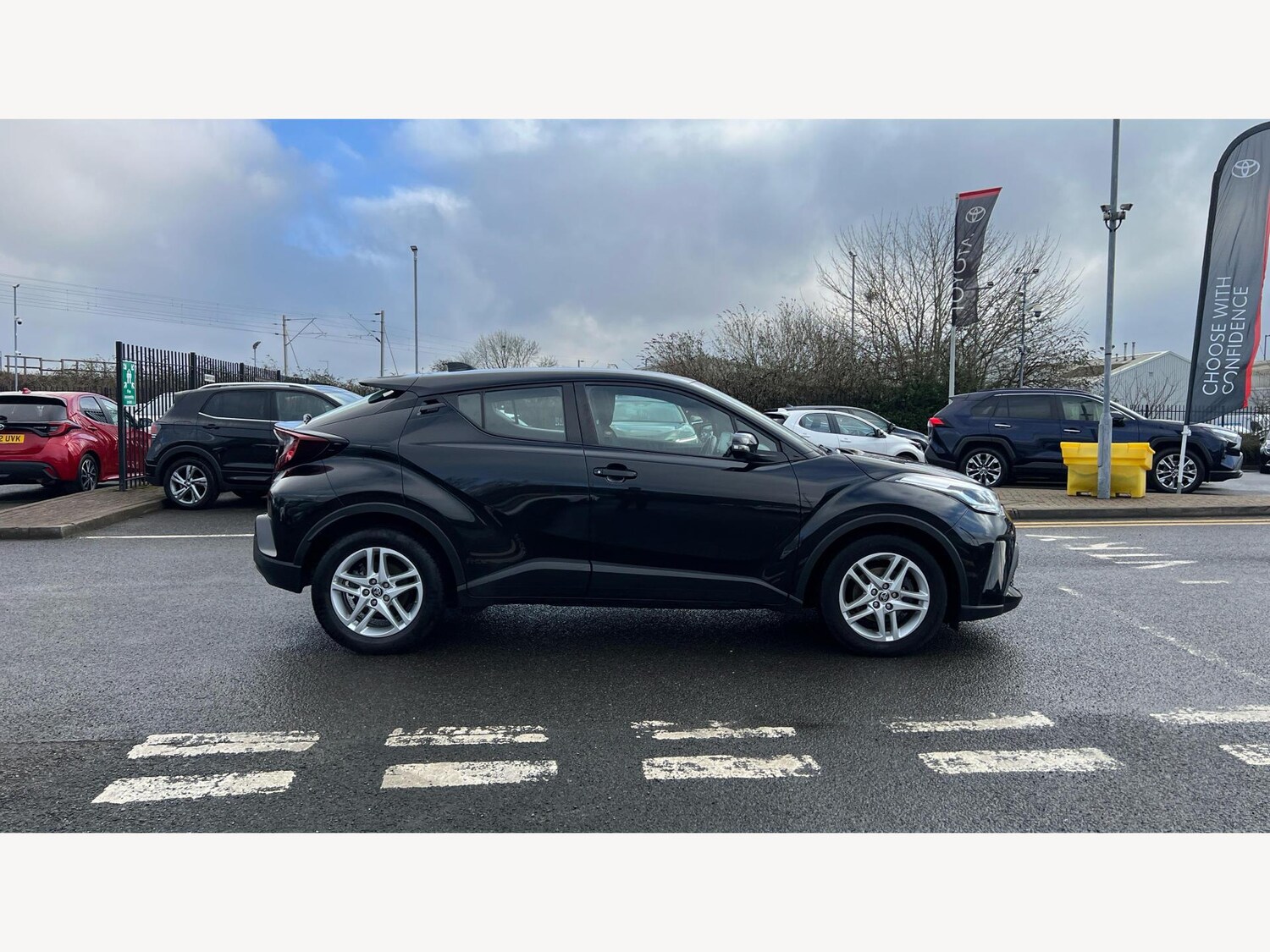 Used Toyota C-HR 2023 for sale - 77479089: Photo 18