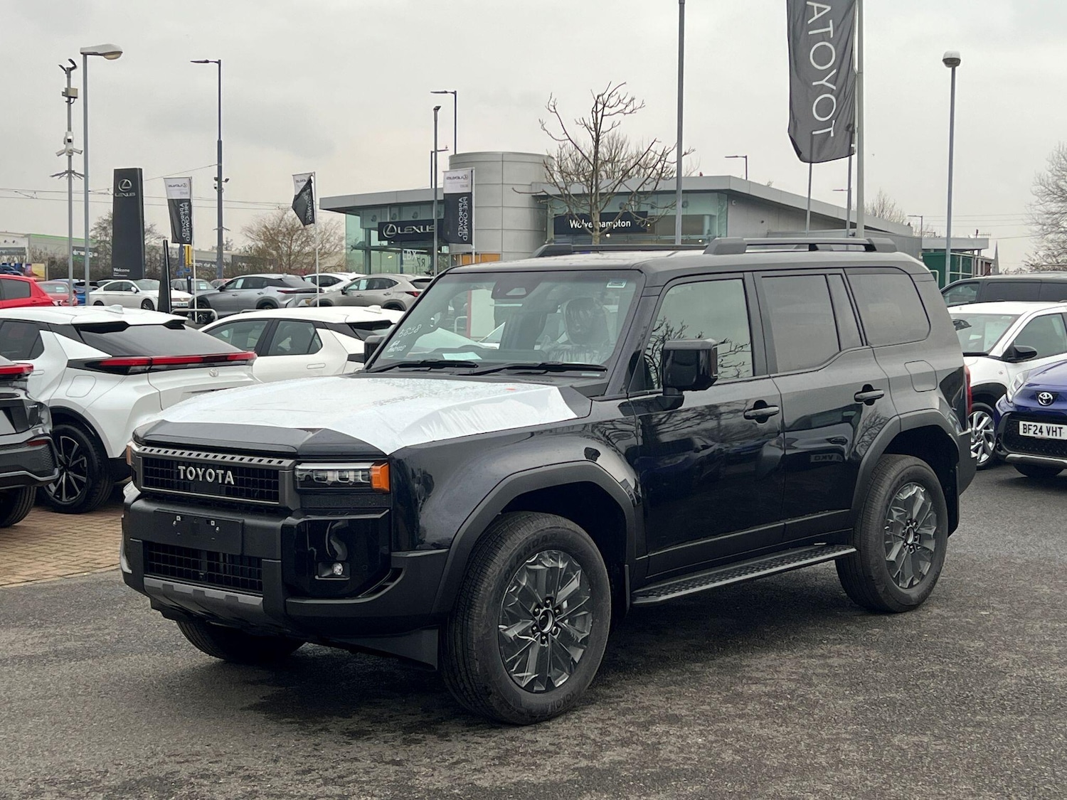 Used Toyota Land Cruiser for sale - 77704708: Photo 2