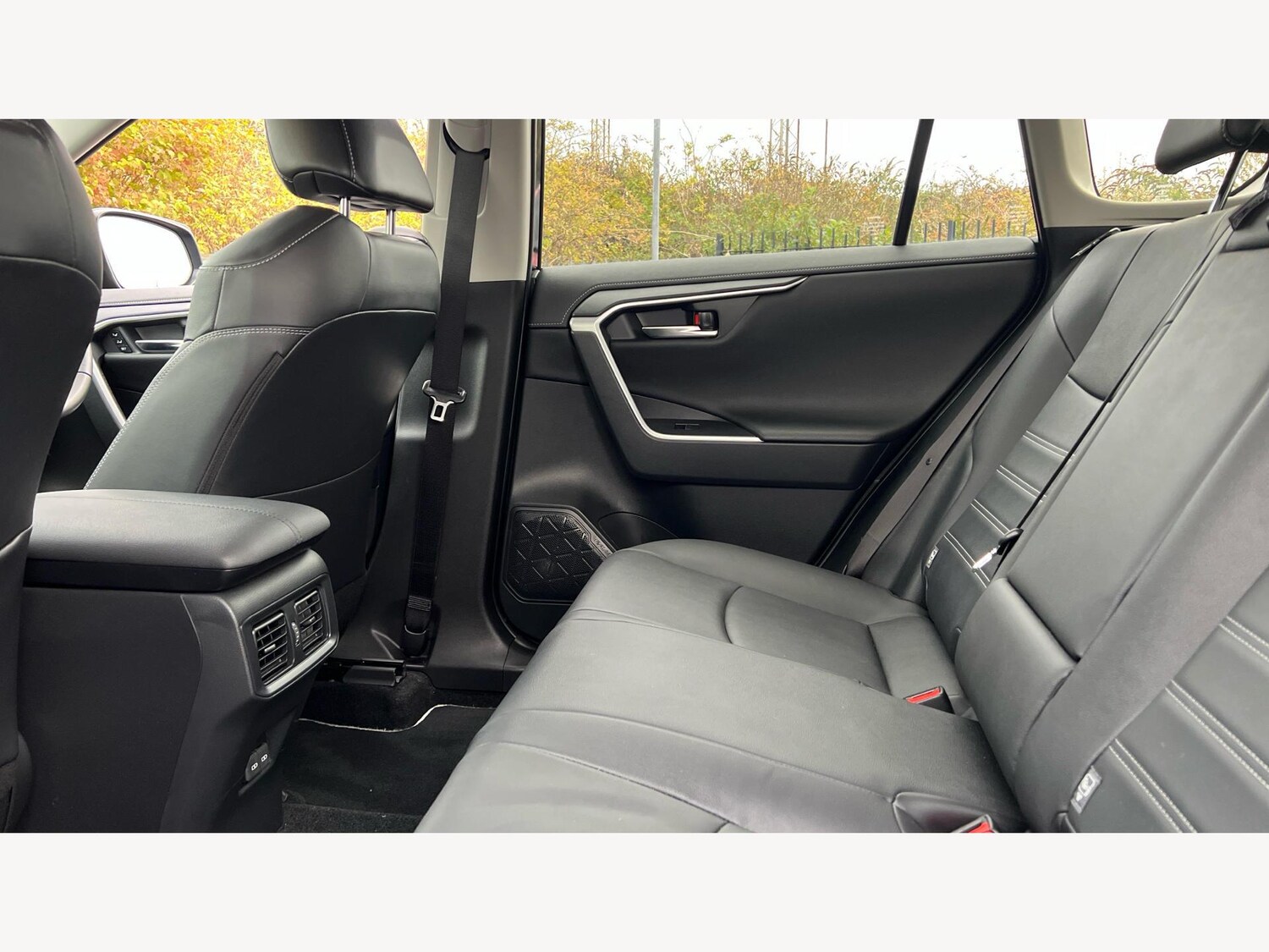 Used Toyota RAV4 2022 for sale - 76152013: Photo 15