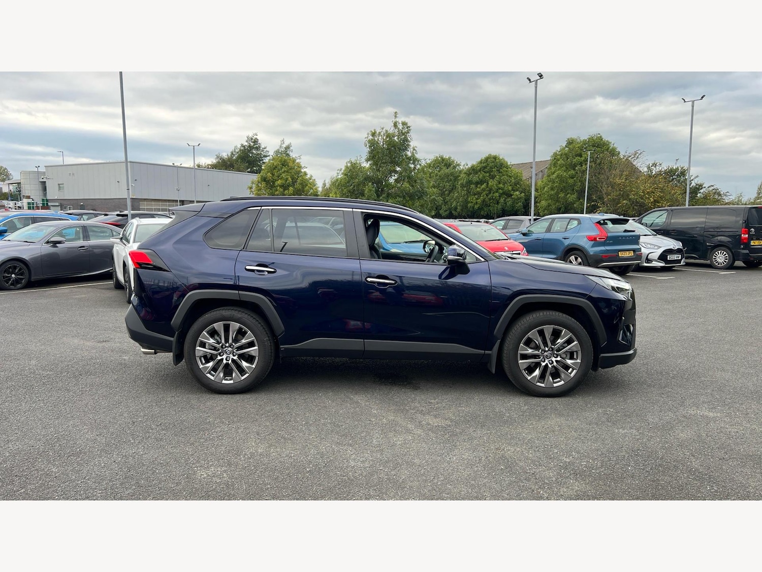 Used Toyota RAV4 2022 for sale - 76152013: Photo 18