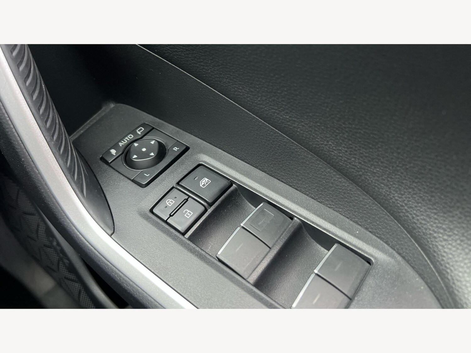 Used Toyota RAV4 2022 for sale - 76152013: Photo 30