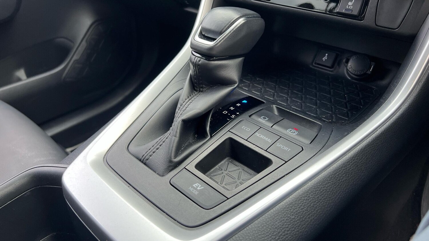 Used Toyota RAV4 2022 for sale - 76152013: Photo 34