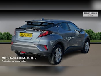 Used Toyota C-HR 2023 for sale - 78057812: Photo