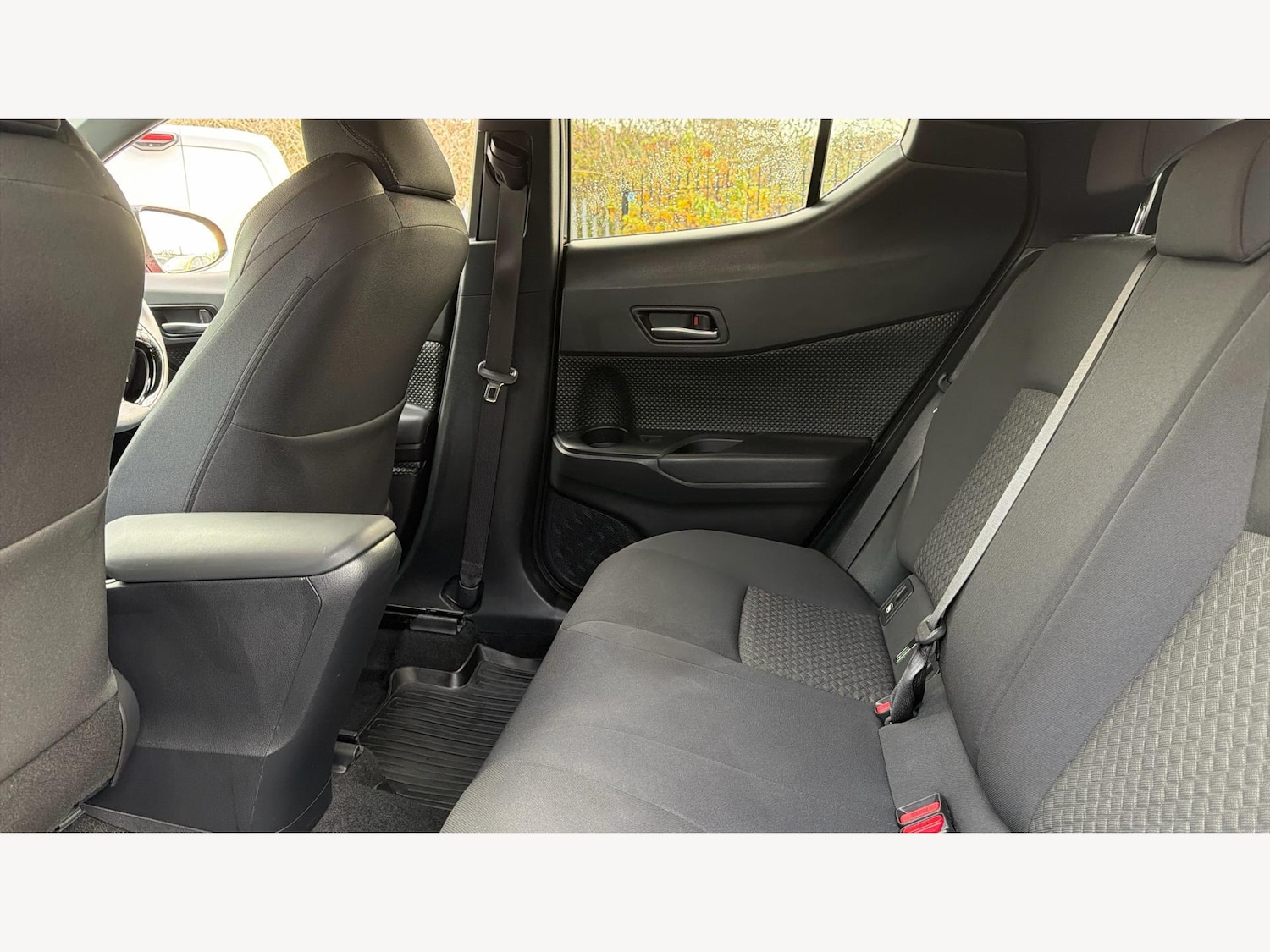 Used Toyota C-HR 2023 for sale - 76780938: Photo 15