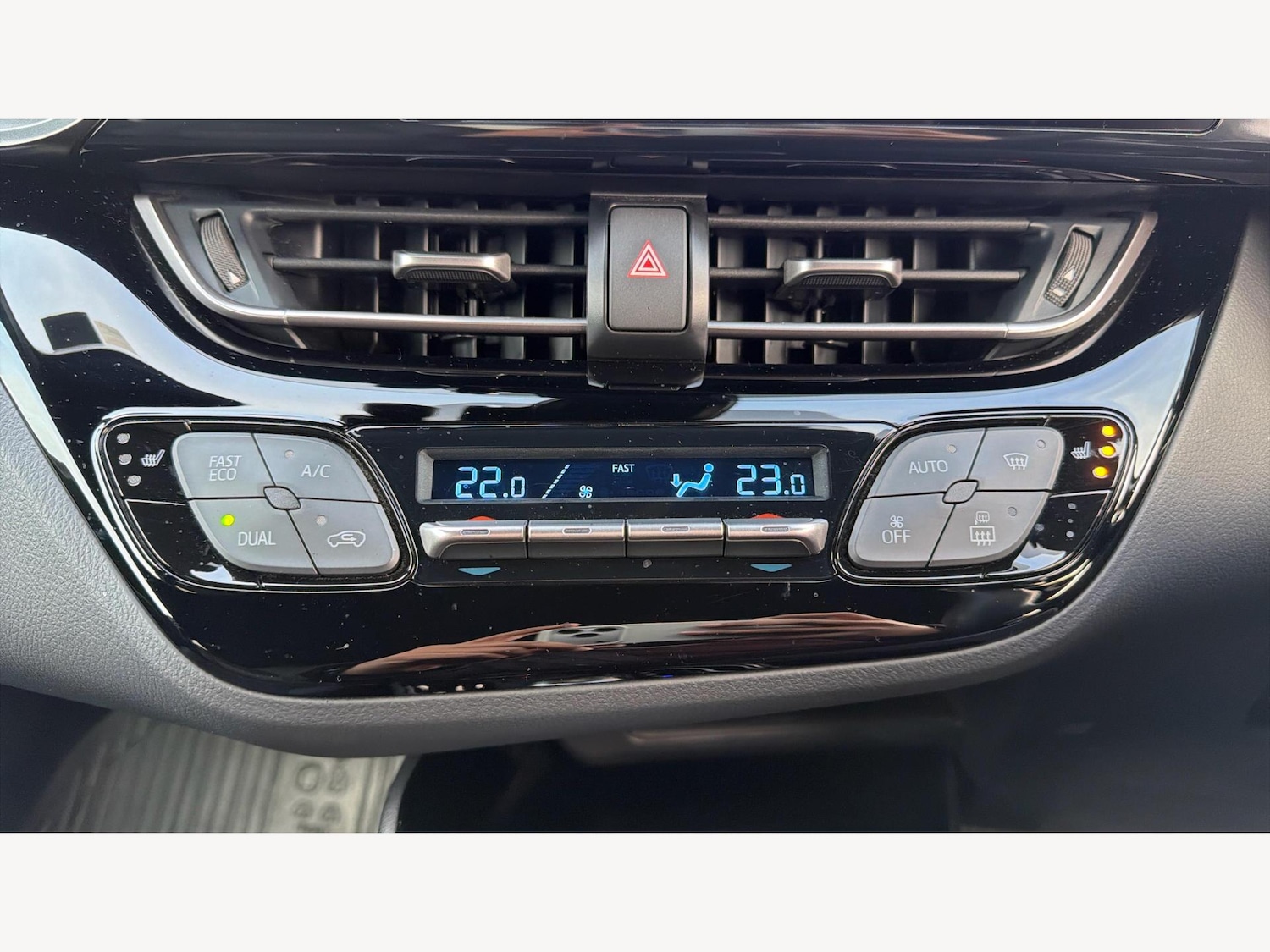 Used Toyota C-HR 2023 for sale - 76780938: Photo 26