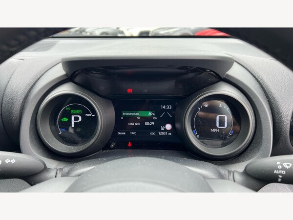 Used Toyota Yaris 2023 for sale - 76238716: Photo 11