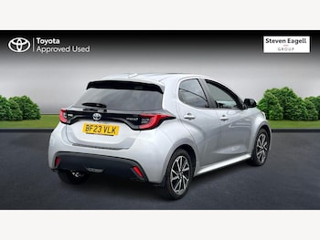 Used Toyota Yaris 2023 for sale - 76238716: Photo 2