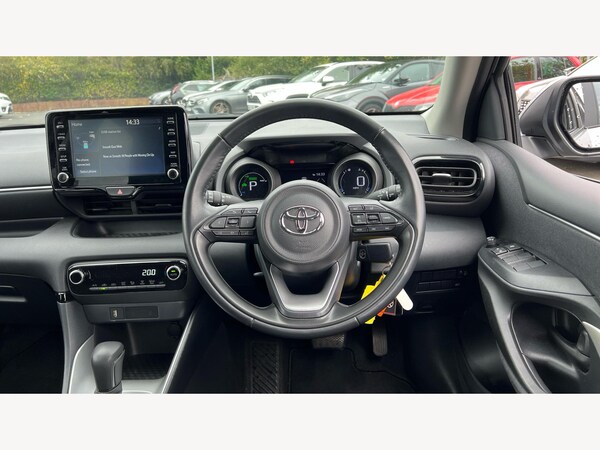 Used Toyota Yaris 2023 for sale - 76238716: Photo 8