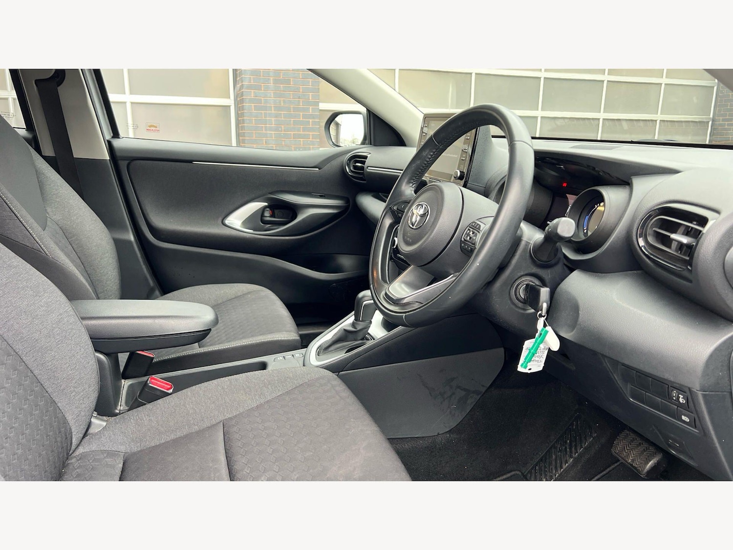 Used Toyota Yaris 2022 for sale - 77799112: Photo 13