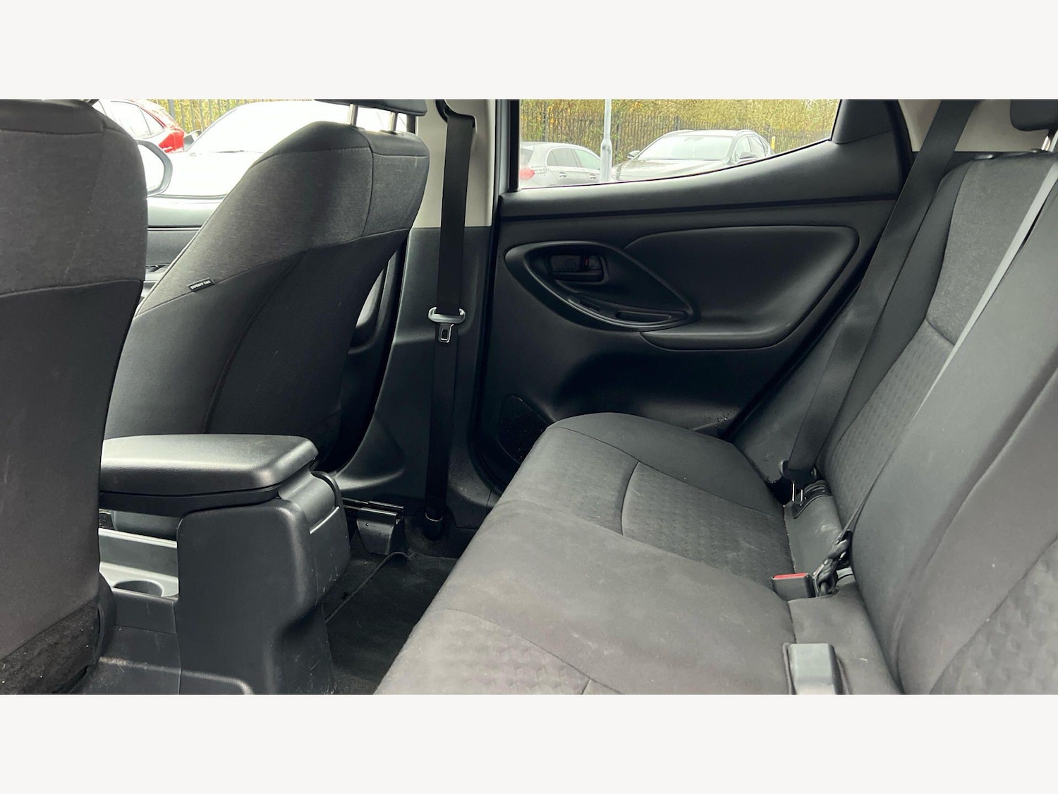 Used Toyota Yaris 2022 for sale - 77799112: Photo 15