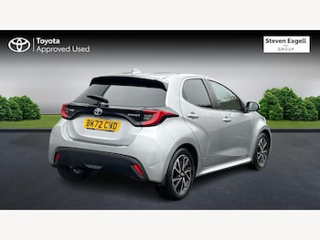 Used Toyota Yaris 2022 for sale - 77799112: Photo