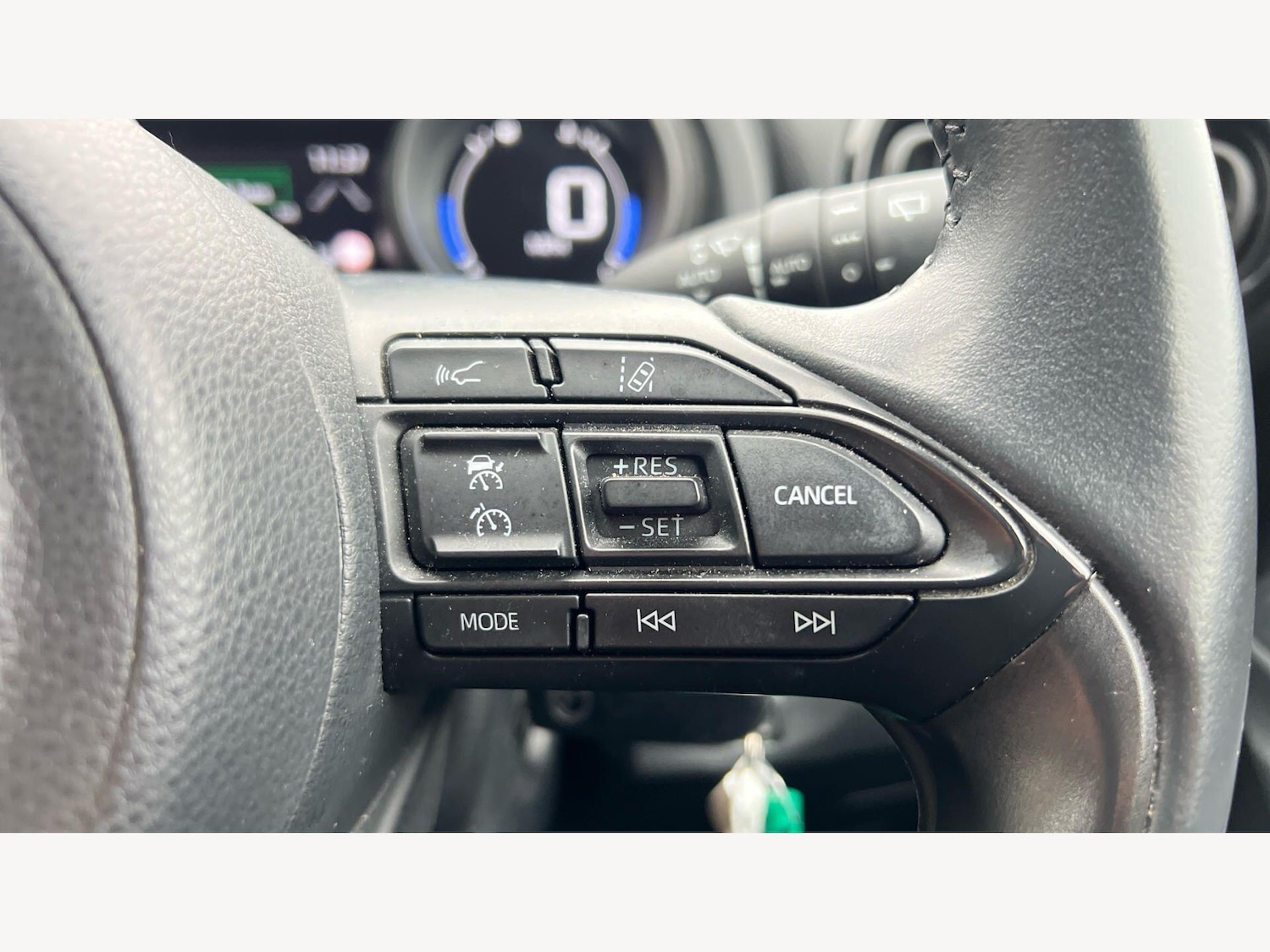 Used Toyota Yaris 2022 for sale - 77799112: Photo 31