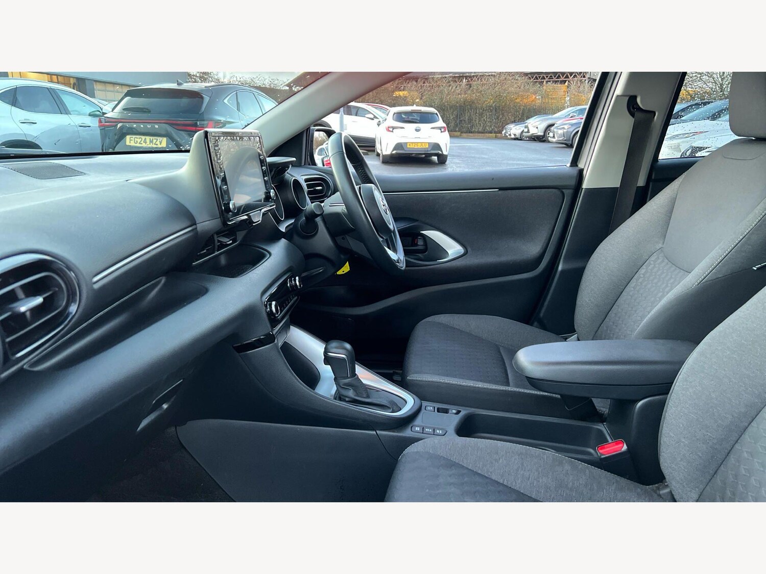 Used Toyota Yaris for sale - 77658405: Photo 12