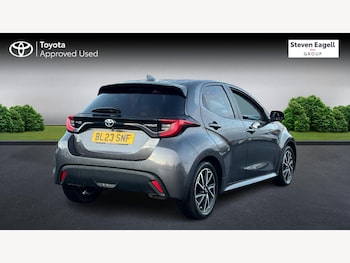 Used Toyota Yaris 2023 for sale - 77658405: Photo