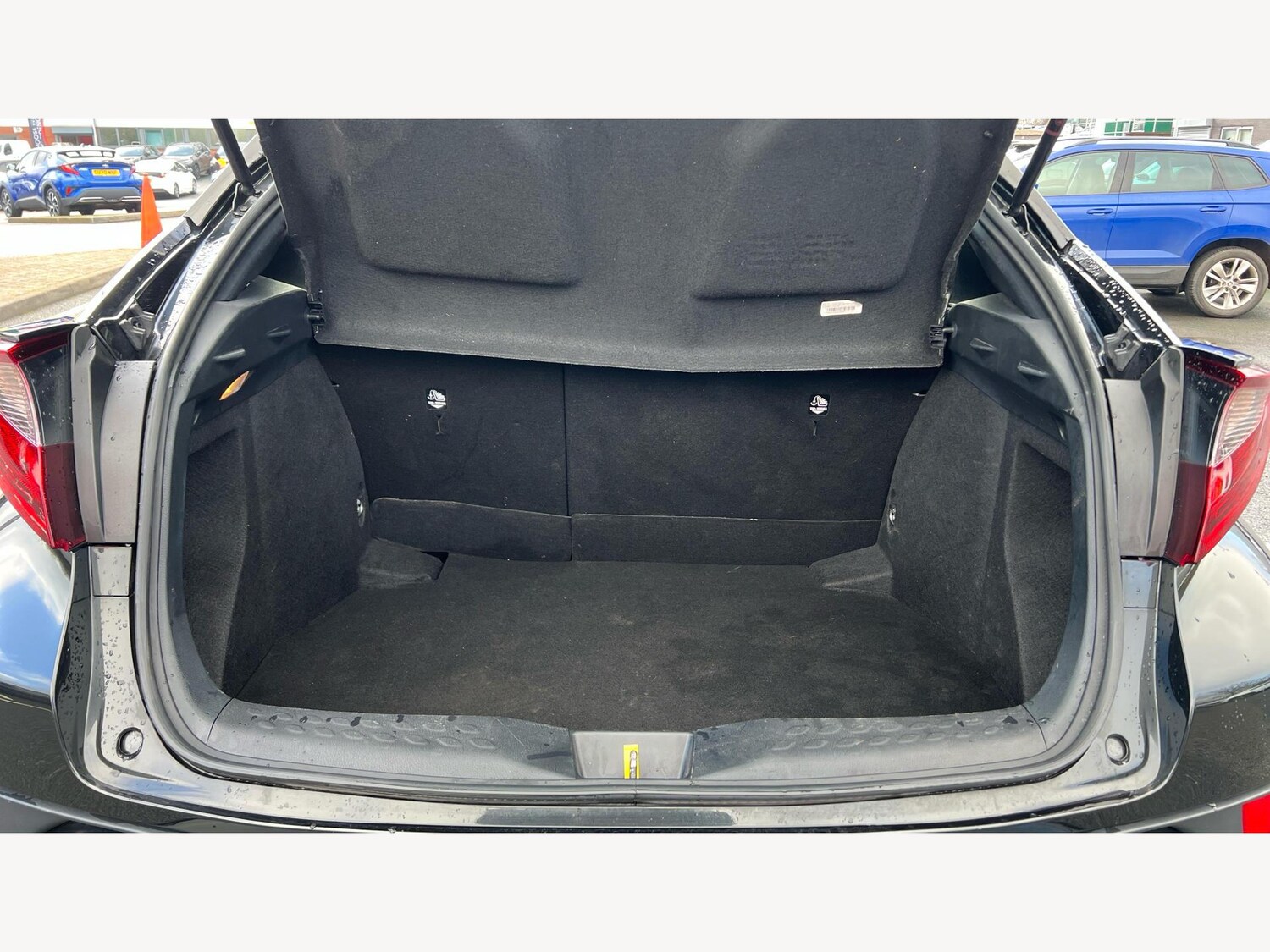 Used Toyota C-HR 2023 for sale - 77455412: Photo 16