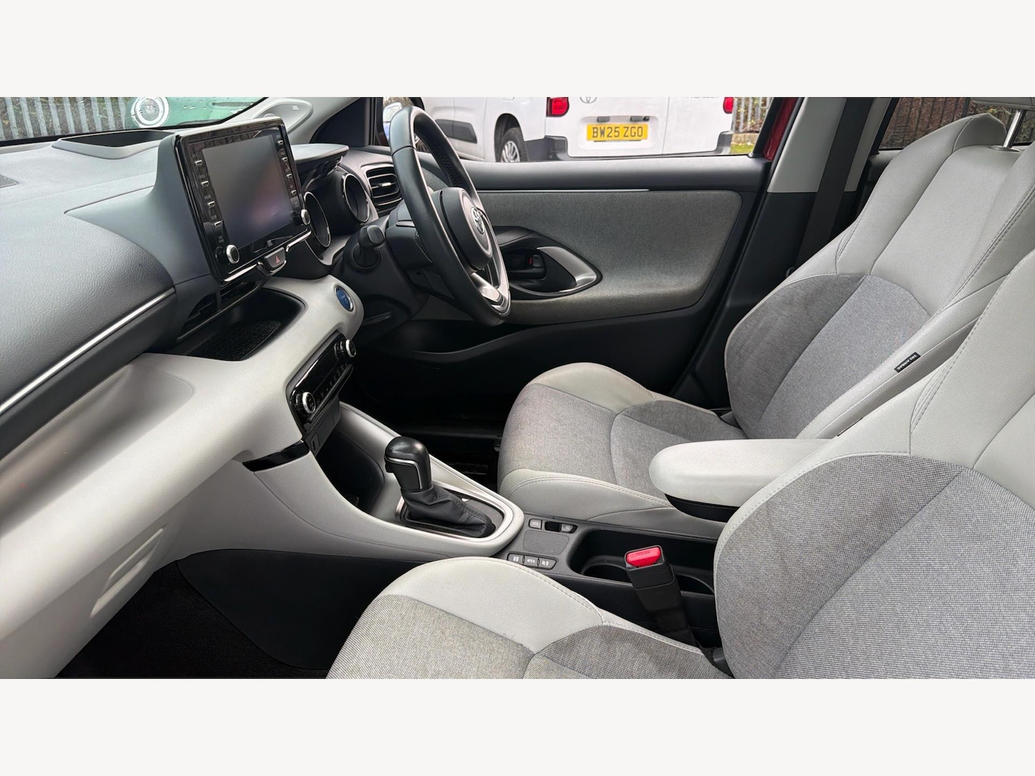 Used Toyota Yaris 2021 for sale - 77090926: Photo 12