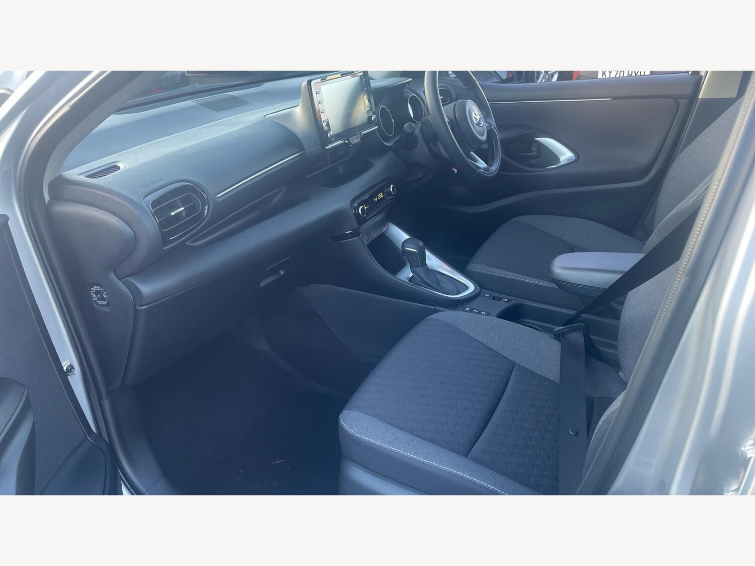 Used Toyota Yaris 2023 for sale - 77057338: Photo 12