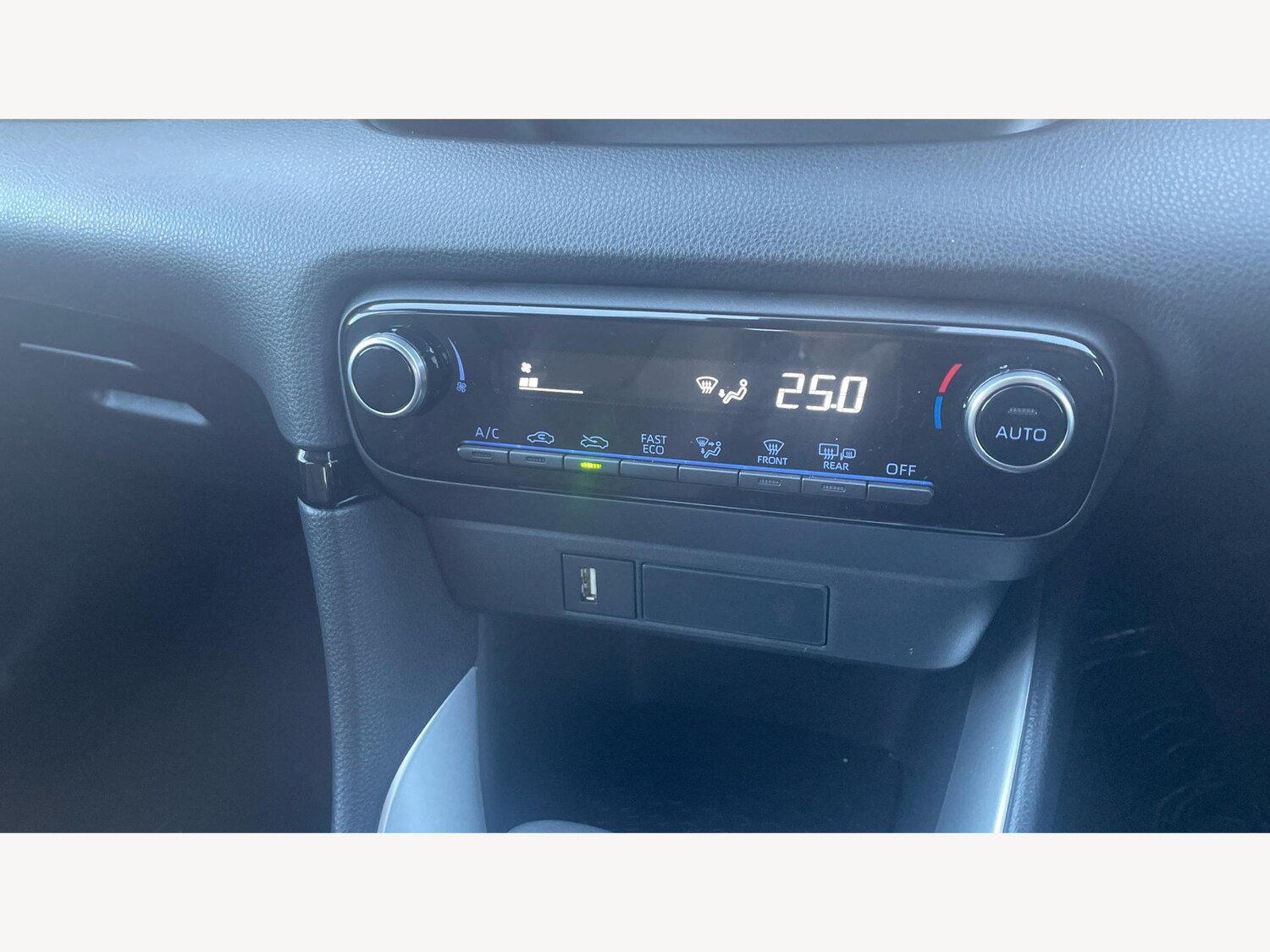 Used Toyota Yaris 2023 for sale - 77057338: Photo 13