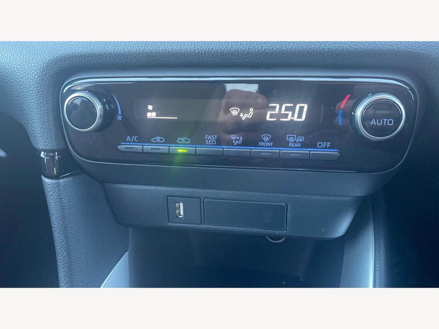 Used Toyota Yaris 2023 for sale - 77057338: Photo 24