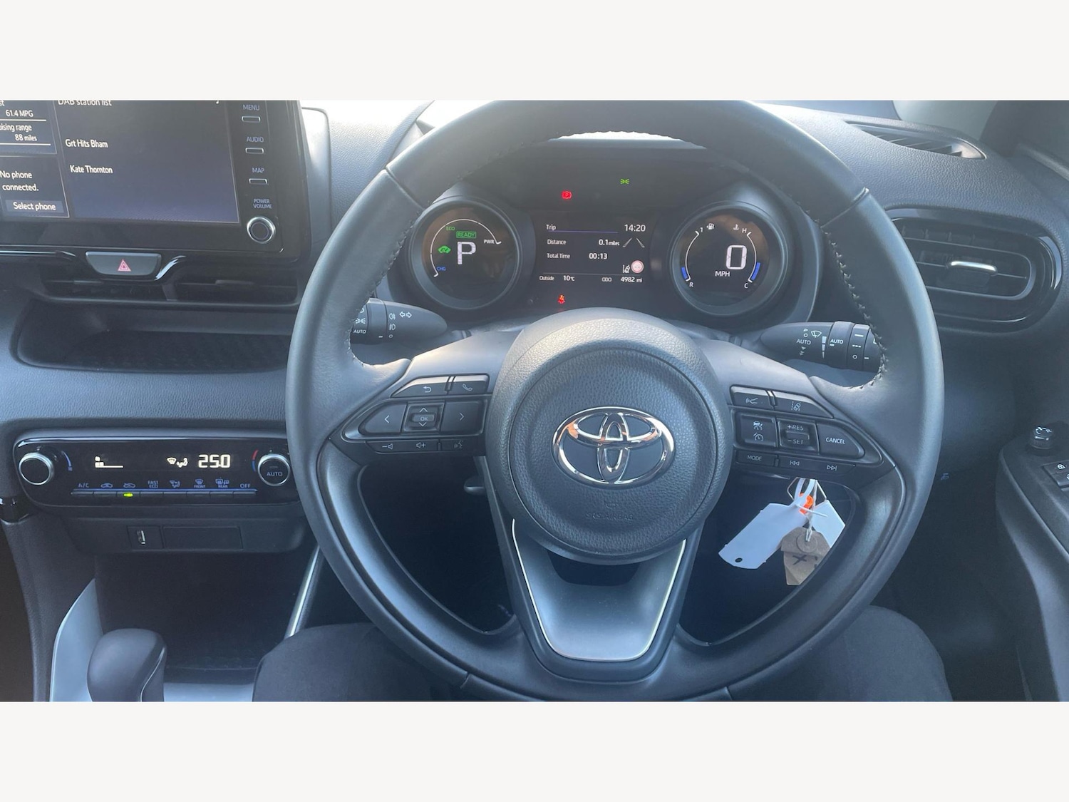 Used Toyota Yaris 2023 for sale - 77057338: Photo 8