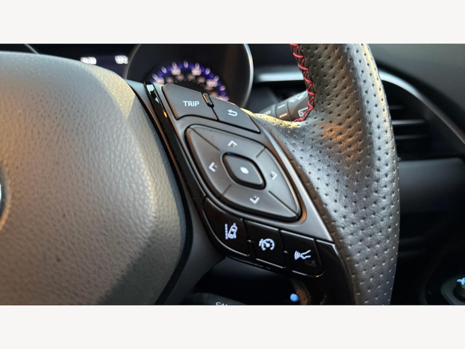 Used Toyota C-HR 2022 for sale - 76527884: Photo 28